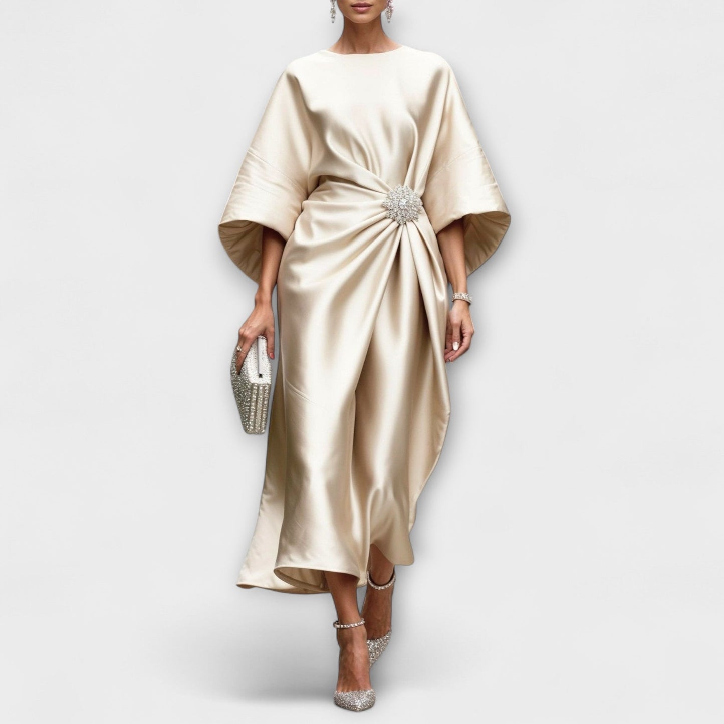 Elegant Shimmer Satin Maxi Kjole for Spesielle Anledninger