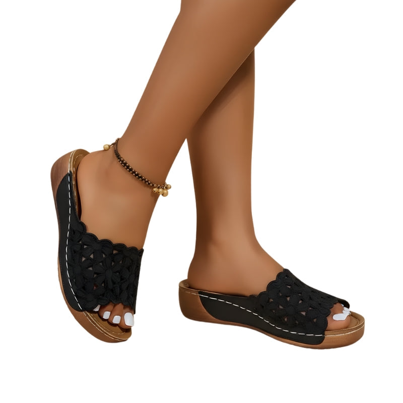 Blomsterutskjærte Kvinneplattform Sandaler for Sommerutflukter