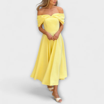 Romy - Off-Shoulder Drapert Maxi Kjole for Arrangementer