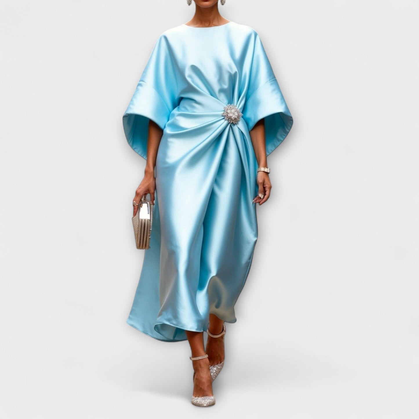 Elegant Shimmer Satin Maxi Kjole for Spesielle Anledninger