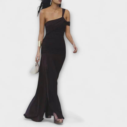 Margot - Off-Shoulder Fitted Maxi Kjole for Spesielle Anledninger