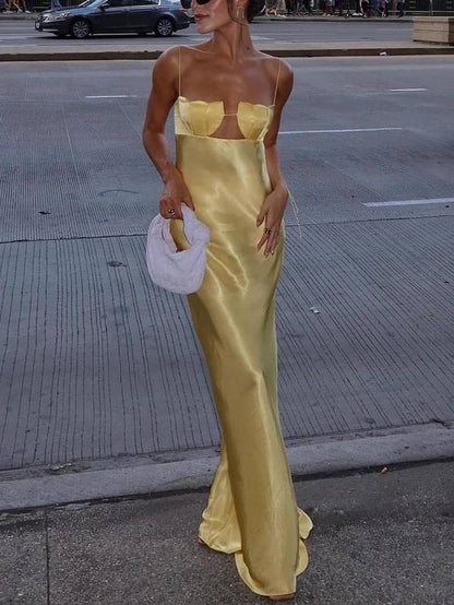 Bryllupsgjestekjole med Utskjæringsdetaljer