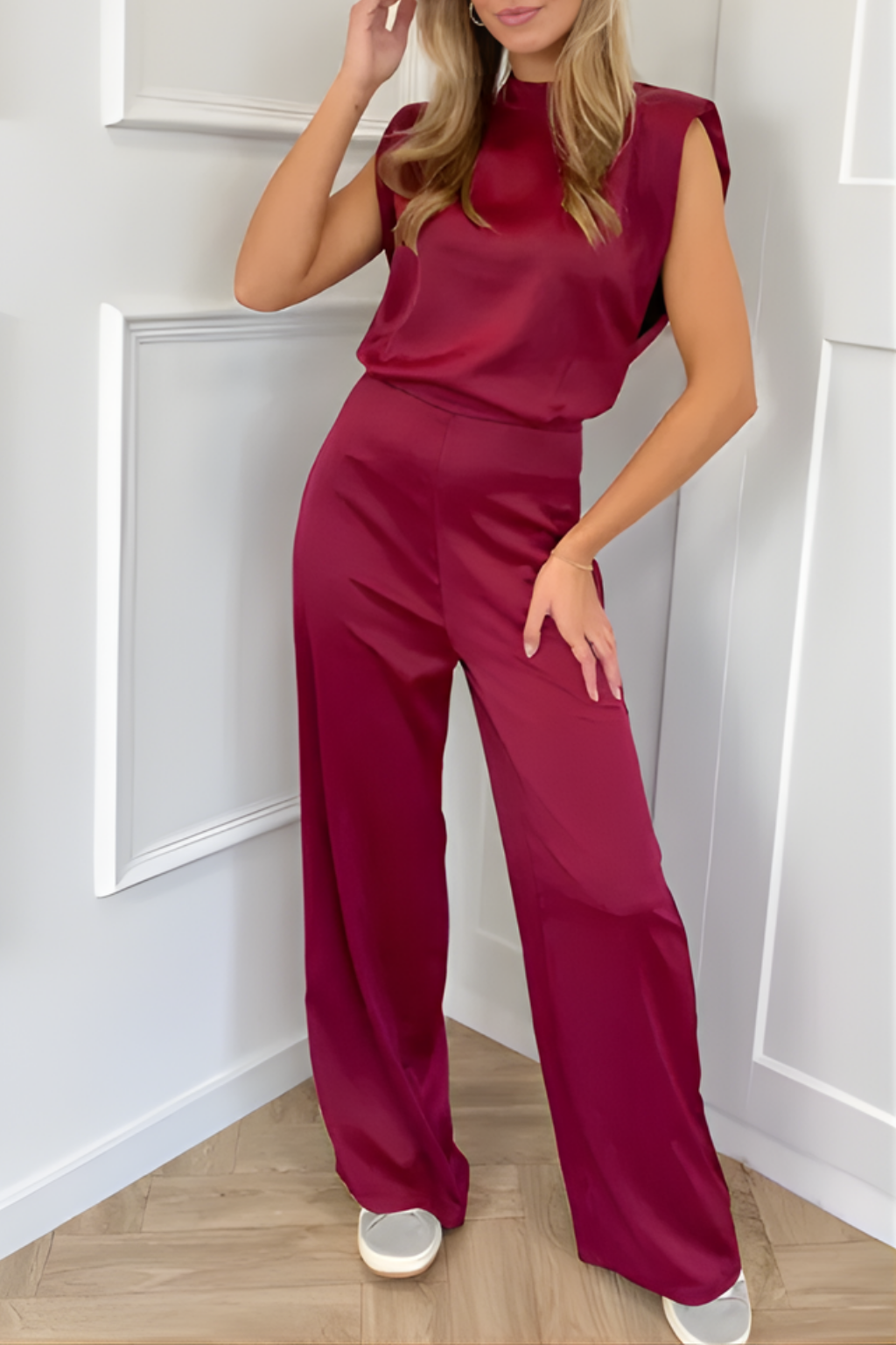 Chic Høy Hals Bred Ben Jumpsuit for Formelle Anledninger
