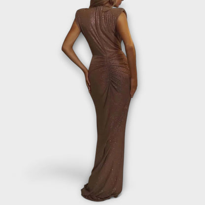 Thea - Maxikjole med V-hals for stilige anledninger