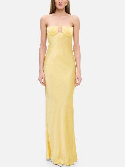 Bryllupsgjestekjole med Utskjæringsdetaljer