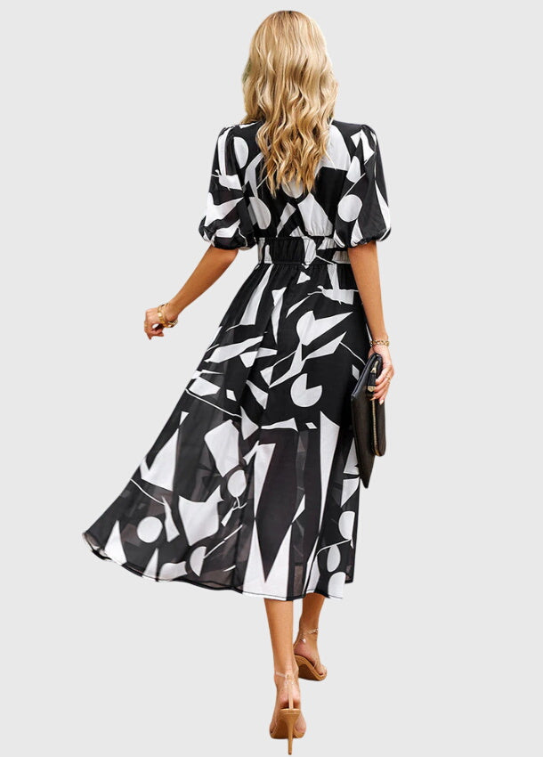 Chic Blomstrete Midi Kjole for Enhver Anledning