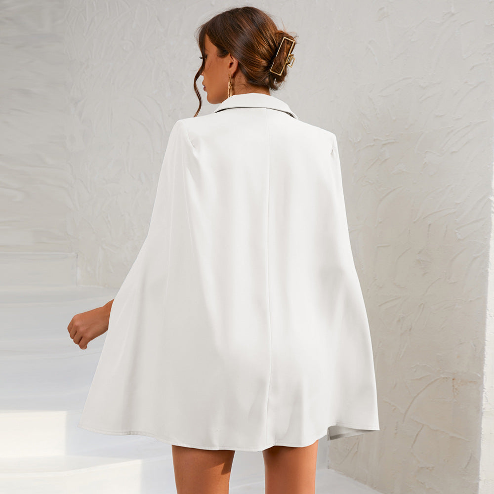 Chic Cape Blazer Mini Kjole med Belte & Gull Detaljer