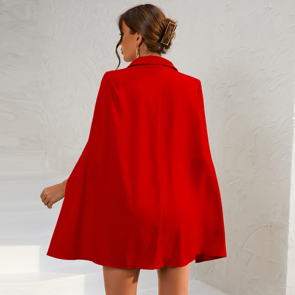 Chic Cape Blazer Mini Kjole med Belte og Gull Detaljer