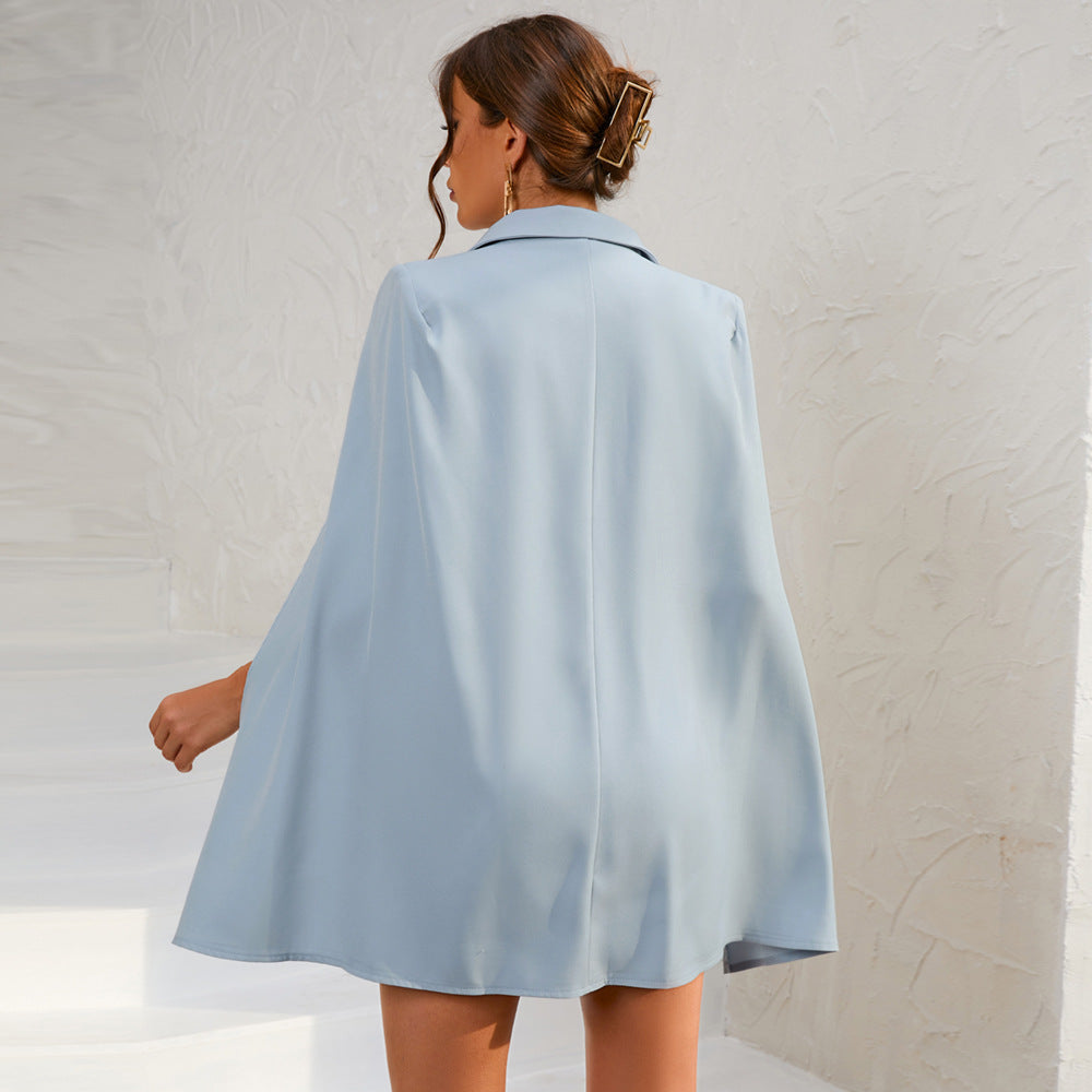 Chic Cape Blazer Mini Kjole med Belte og Gullakenter