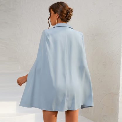 Chic Cape Blazer Mini Kjole med Belte og Gullakenter