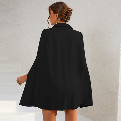 Chic Cape Blazer Mini Kjole med Belte & Gull Detaljer