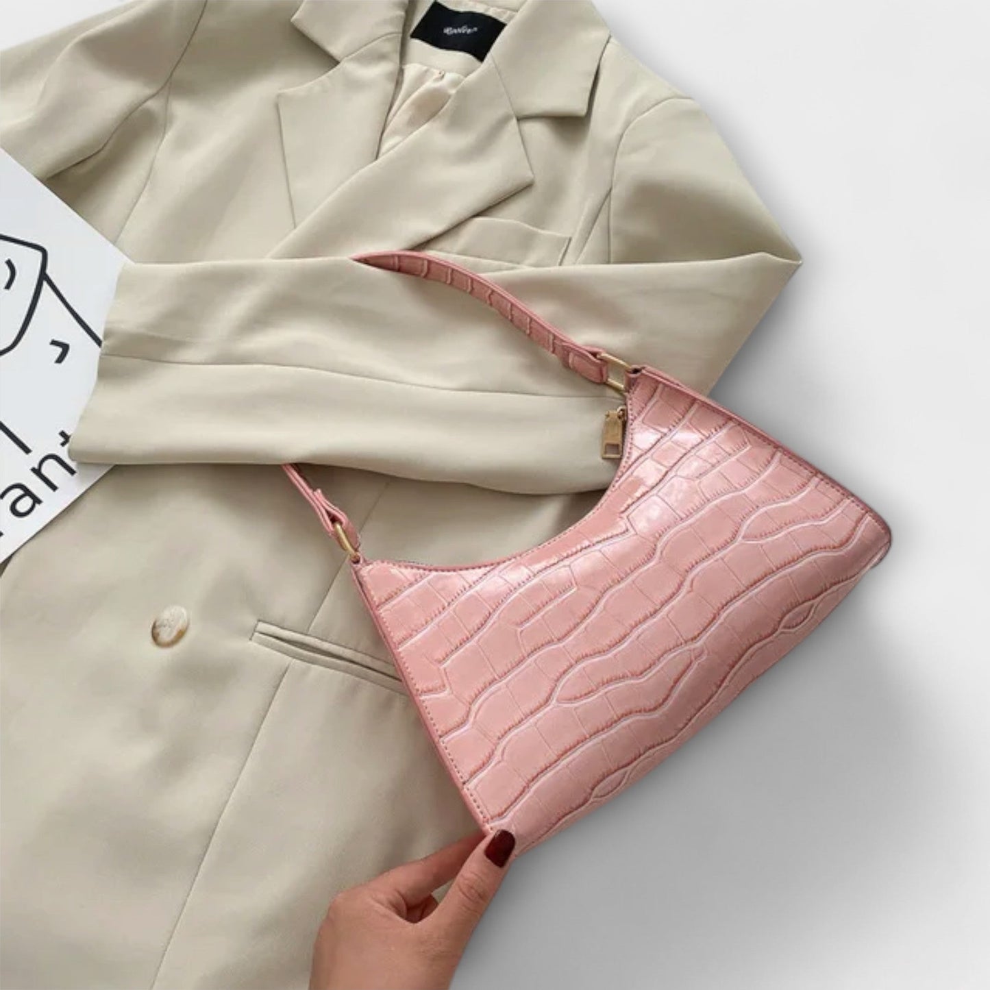 Olivia - Glanset Vegansk Læderveske for Stilige Utflukter