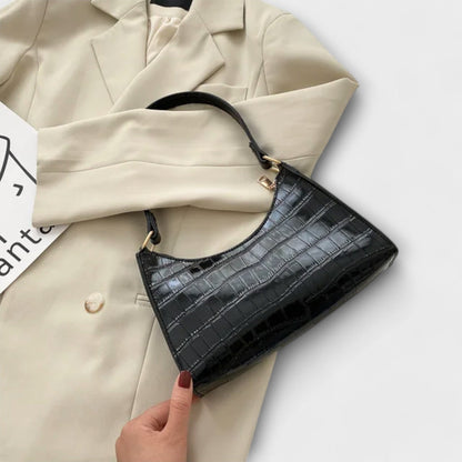 Olivia - Glanset Vegansk Læderveske for Stilige Utflukter