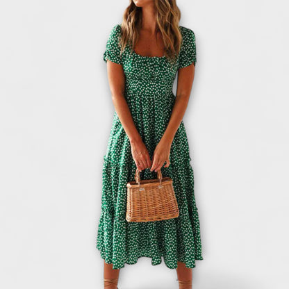 Chic blomstrete puffermakserkjole for arrangementer