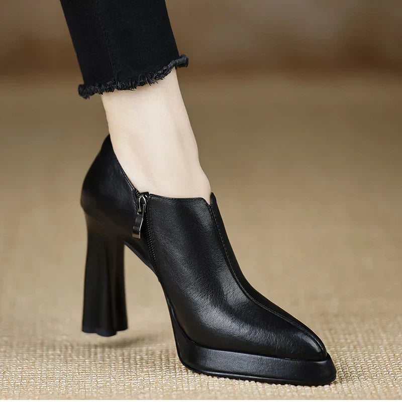 Carina Chic Hæler for Alle Anledninger