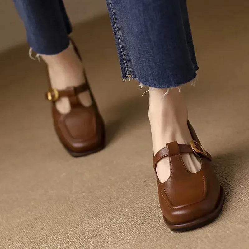 Ysolenne T-Stropp Sandaler for Stilige Sommerdager