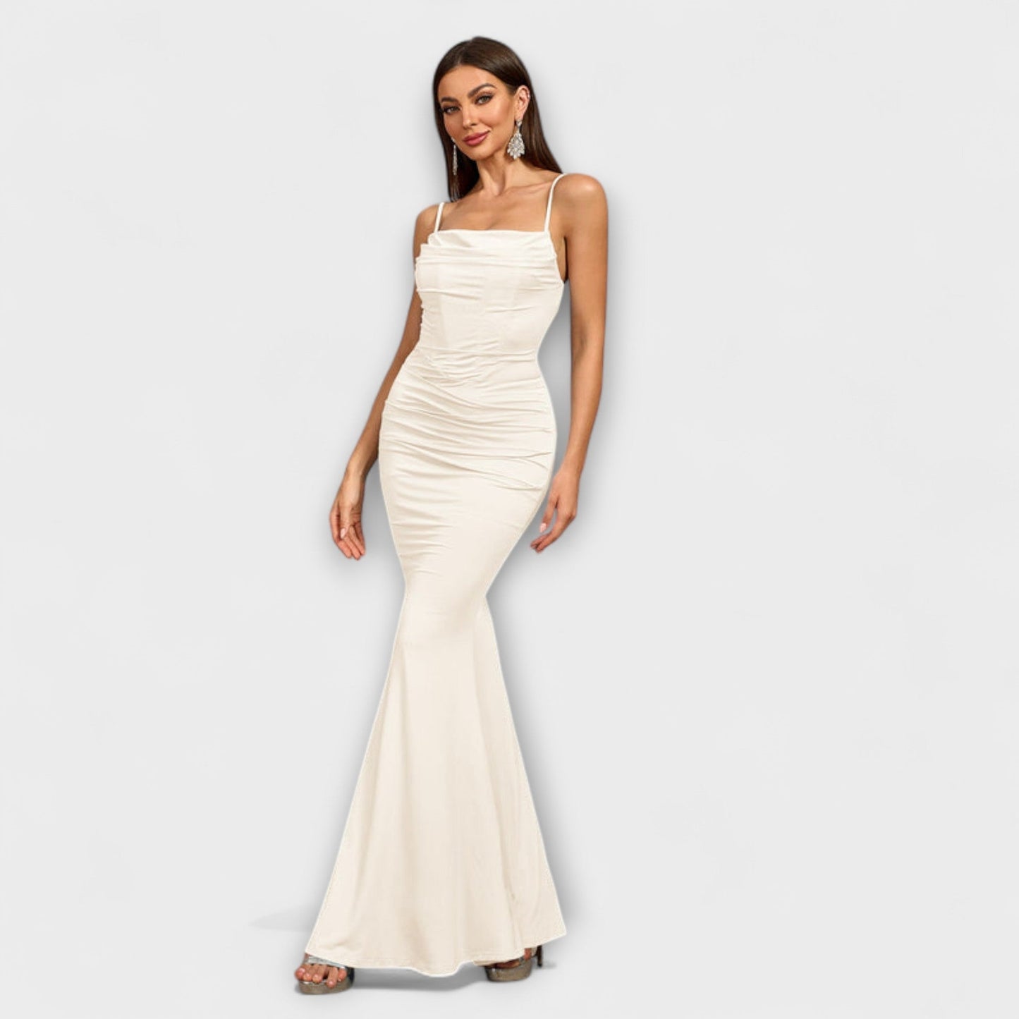 Chic Ruffle Kjole for Spesielle Anledninger