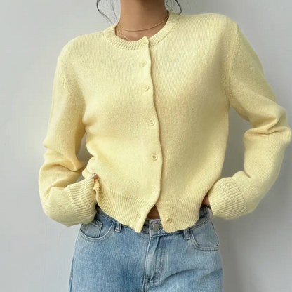 Chic Cropped Knapp Cardigan – Koselig Strikk for Hverdagsstil