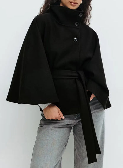 Chic Cape Frakk for Damer - Trakt Nakkesign & Belte Design