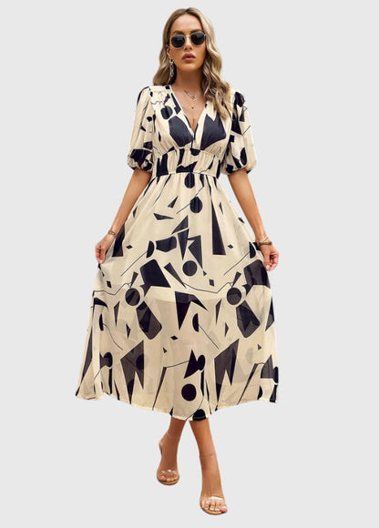 Chic Blomstrete Midi Kjole for Enhver Anledning