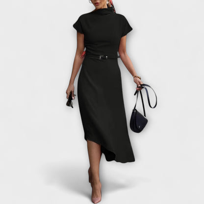 Amelia - Chic Asymmetrisk Urban Kjole for Enhver Anledning