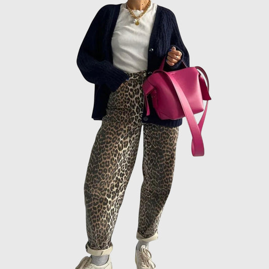 Chandra - Retro Leopard Print Jeans for Every Occasion