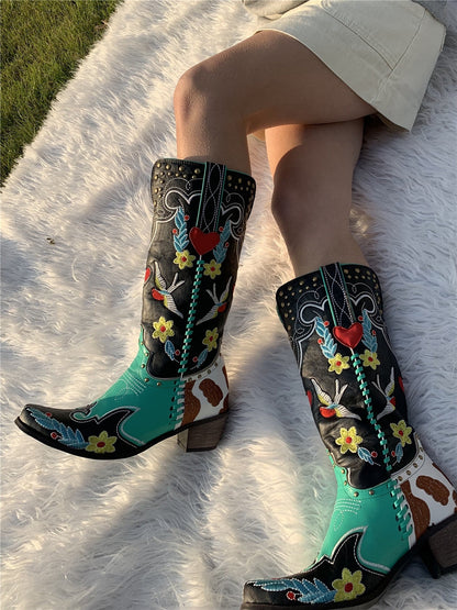 Claire | Stilige Kvinners Broderte Cowboy Boots for Enhver Anledning